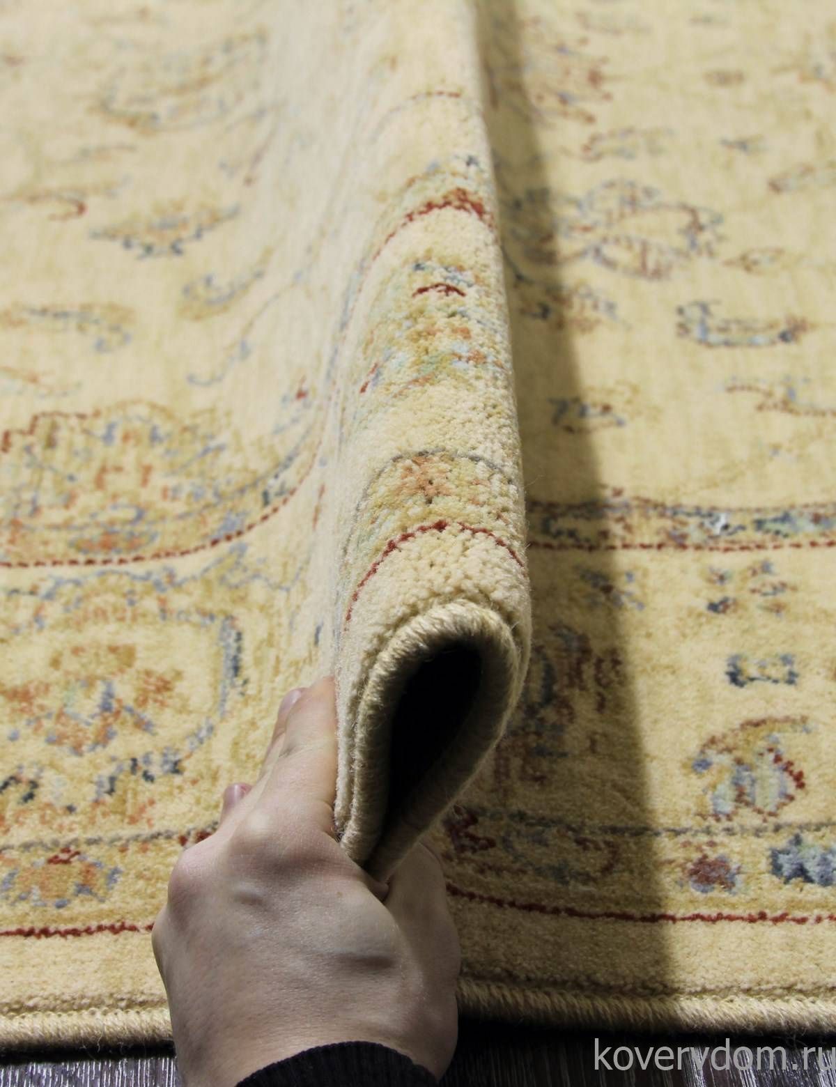 Ковер DJOBIE 45-22 131 V Ковер DJOBIE 45-22 131 V