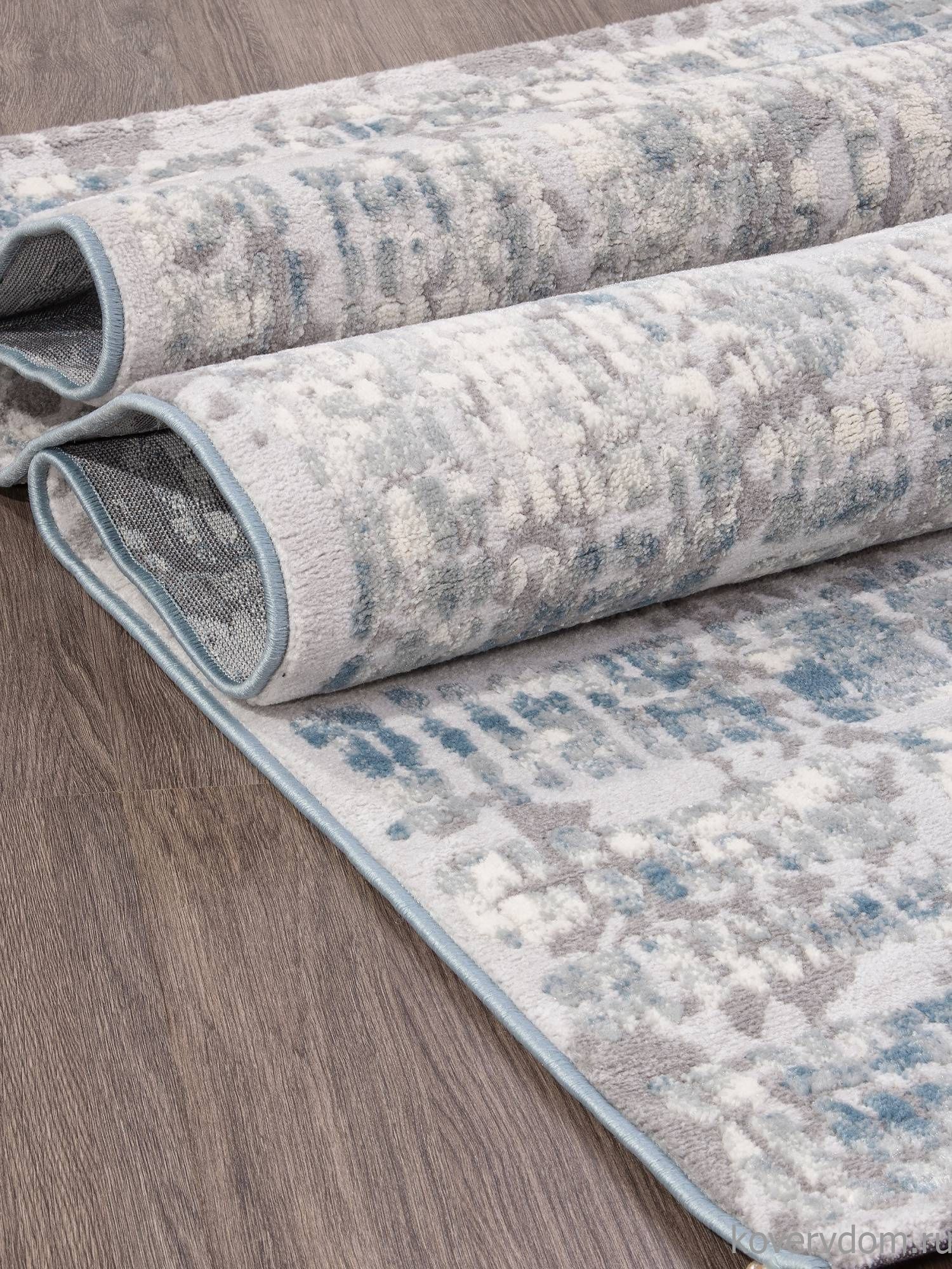 Ковер Valentino V128A D.GREY SHRINK / L.BLUE HEATSET Ковер Valentino V128A D.GREY SHRINK / L.BLUE HEATSET